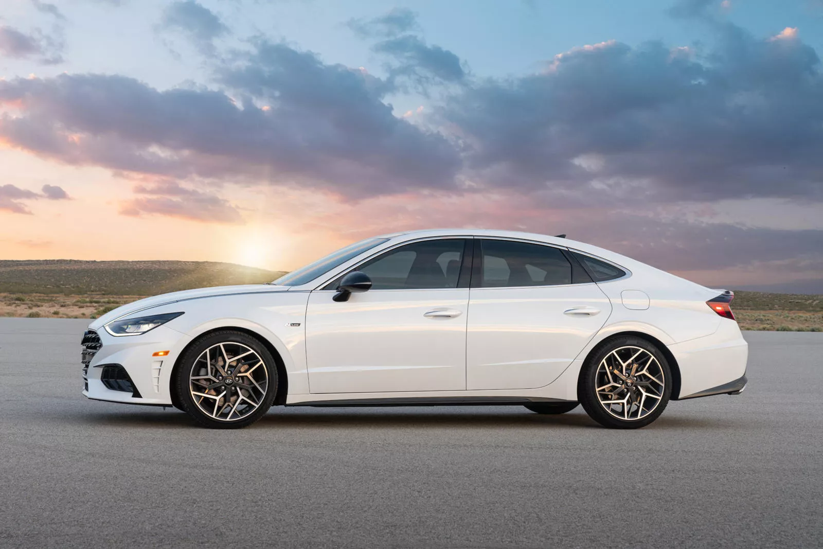 2021_hyundai_sonata_n_line_1